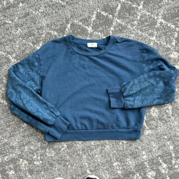Anthropologie T.La cropped style blue sweatshirt - Picture 2 of 9